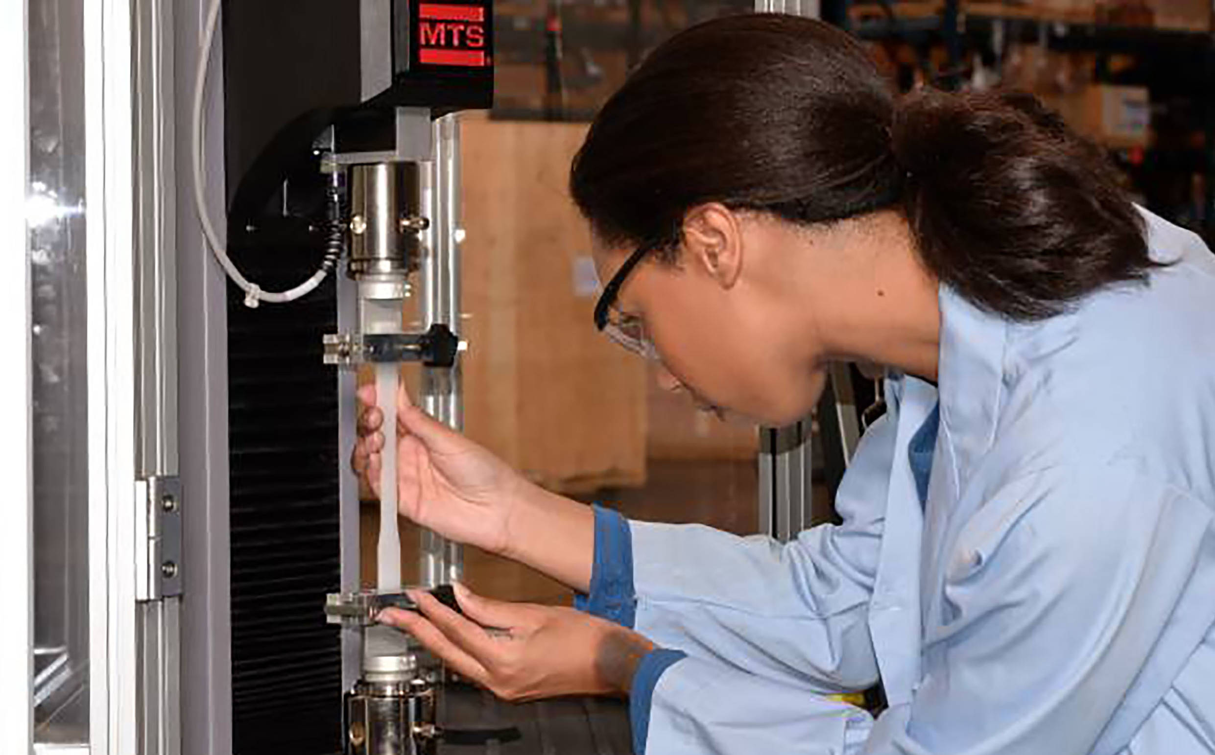 Criterion® Electromechanical Test Systems — view 2